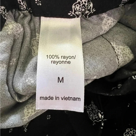 Maurices High Rise Paperbag Waist Shorts - Size Medium - Picture 6 of 7